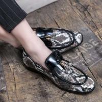 Zapatos casuales puntiagudos con patrón formal estilo caminar para hombres de cuero coreano - details 8