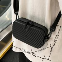 Bolso Cruzado de Nylon Duradero Diseño Elegante en Negro con Correa Ajustable - details 0