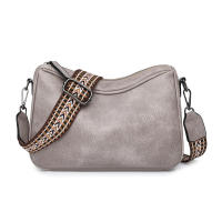 Diseño de color sólido Nueva almohada de moda simple con bolsa de cuerpo con correa ancha para el hombro para mujeres - details 3