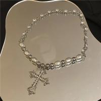 Collar con colgante de Cruz de Perlas Retro de Hip Hop Joyería Religiosa para Hombres y Mujeres - details 8