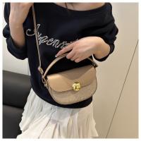 Bolso cruzado de lentejuelas de estilo coreano a la moda, bolso de sillín de Pu de medio círculo, correa ajustable, bolso de hombro de gran capacidad para mujer - details 23