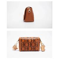 CH Fashion Design 2024 Nuevo modelo de cabeza impresa en color sólido Accesorios de metal Hebilla Bolso de hombro para mujer Marca Mochila de lujo de alta gama - details 6