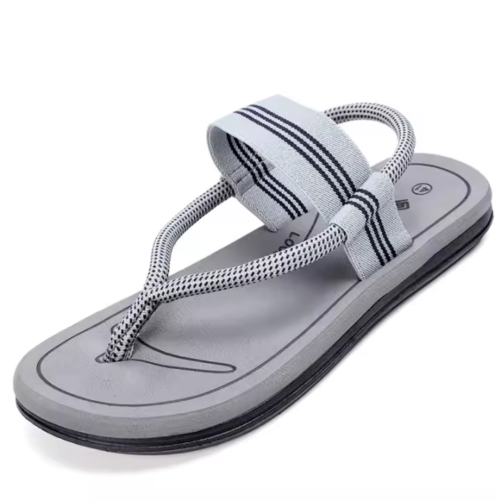 Nuevas sandalias de verano, sandalias versátiles de suela plana para niñas, zapatillas de playa frescas para mujeres - 1