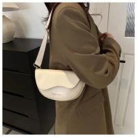 Bolso Crucero de Hombro de Moda de Cuero PU Color Sólido Retro Estilo Pony con Correa Ancha - details 8