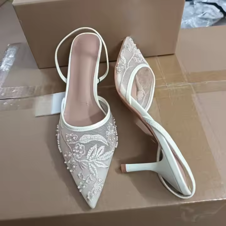Malla Bordado Marca Sandalias Señoras Finas Cuentas Tacones Finos Mule Zapatos Puntiagudos Dedo Abierto Talón Zapatillas Señoras - 1