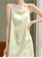 Vestido de temperamento para mujer, vestido de satén de ácido acético, falda con tirantes de alto sentido, nuevo verano - details 2