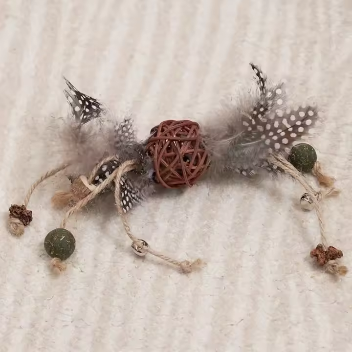 Un trozo de material de cáñamo de imitación natural, el palo molar de gatito es rico en hierba gatera C010 - 1