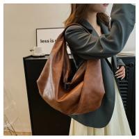 Bolsos de hombro grandes negros para mujer, bolso de compras grande, bolso cruzado de cuero suave de calidad de Color sólido, bolso de mano de viaje para mujer - details 14
