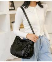 Bolso de hombro cruzado multifuncional de gran capacidad lavado retro para mujer, cuero suave de PU - details 4