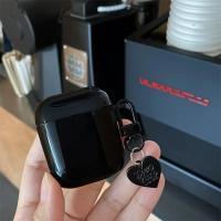 Elegante y genial funda negra para auriculares Airpods 1 2 Pro con colgante de corazón y llavero, funda suave inalámbrica para auriculares Airpods 3 - details 3