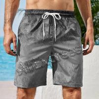 Pantalones cortos de playa con gráfico degradado para hombre, pantalones cortos coloridos con estampado 3D, pantalones cortos informales de verano para vacaciones, bañadores holgados para Surf - details 7