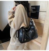 Bolso de mano de gran capacidad para mujer en la primavera de 2025, un nuevo bolso informal y versátil para axila, adecuado para desplazarse con uno - details 23