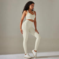 Conjunto de yoga con correas cruzadas en la espalda para mujer, leggings de cintura alta, tres entrenamientos para correr, ropa deportiva sin costuras - details 11