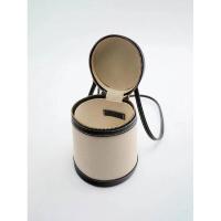 2024 Moda para mujer Primavera y verano Nuevo cilindro Color Forma de caja Solo hombro Bolso de lona oblicuo Mochila de lujo de alta gama - details 3