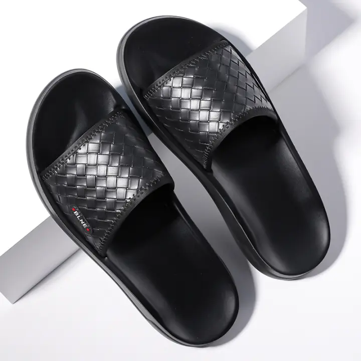Zapatillas de los hombres de verano nueva moda tejido patrón zapatos de playa luz de lujo suela suave de una palabra de arrastre exterior desgaste personalizado tendencia sandalias - 1