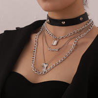 Collar multicapa con remaches Punk de cuero Pu para mujer, collar con colgante con cierre de letra inglesa - details 0