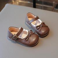 Zapatos de cuero para niños, nuevos zapatos planos para niñas de primavera y otoño con lazo, zapatos informales versátiles de moda de princesa para niños, suela blanda - details 15