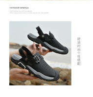 Verano dos usan zapatillas de playa, sandalias deportivas al aire libre y zapatos de montañismo. - details 29