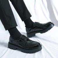 Zapatos de vestir con punta redonda gruesa, suela gruesa, charol antideslizante negro, diseñador informal, lujosos, de negocios, con cara brillante - details 8