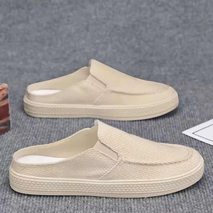 Zapatillas de Lona Transpirables para Hombres en Verano Zapatillas Casuales con Gorra Antideslizante Tendencia en Calzado de Moda - 1