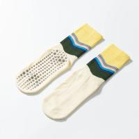 Calcetines de Yoga y Pilates con patrón de grafiti personalizado para mujer, calcetines deportivos antideslizantes, calcetines de moda que combinan con todo, calcetines de tendencia - details 15