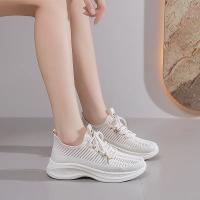 Zapatillas de deporte a la moda para mujer, zapatos informales de malla transpirable con tejido de mosca, suela suave hueca, para exteriores - details 17
