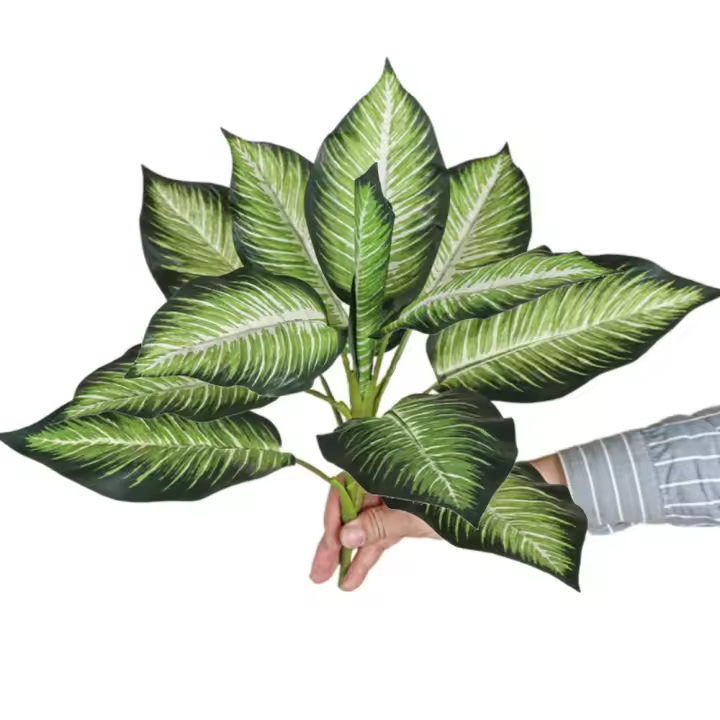13 hojas artificiales de Scindapsus, elegantes y realistas hojas de plantas verdes falsas, plantas grandes de plástico simuladas - 1