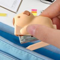 Juego de grapadora pequeña 3D Capybara, grapadora de dibujos animados bonita, grapadora multifuncional con grapas para útiles escolares para estudiantes - details 2