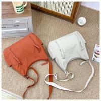 Bolso bandolera ligero con múltiples bolsillos para mujer - details 29
