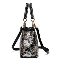 Bolso retro de gran capacidad de cuero brillante bordado de doble cara para mujer, bandolera de hombro atmosférica, mochila de lujo de alta gama - details 5