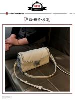 Bolso cuadrado pequeño blanco de diseño de personalidad de marca de Hong Kong2025Nuevo Estilo Bolso de Moda de Alta Gama Bolso de Hombro Cruzado de Moda - details 9