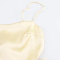 Vestido largo nuevo de primavera 2025 para mujer con textura de seda satinada, tirantes y lazo decorativo en la espalda, temperamento elegante. - details 4