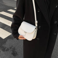 Bolso bandolera de cuero de PU para mujer, cartera pequeña de diseñador, estilo de moda Retro Semicircular - details 14