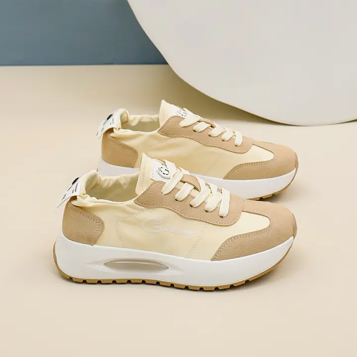 Zapatillas de Malla Estilo Coreano para Mujer Pisa Baja, Transpirables, Aumento de Altura, Moda Deportiva Estudiantil Primavera 2025 - 1