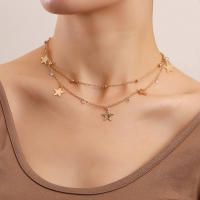 Cadena de clavícula de doble capa para mujer, collar con colgante de estrella de cinco puntas, collar de estilo metálico versátil - details 0