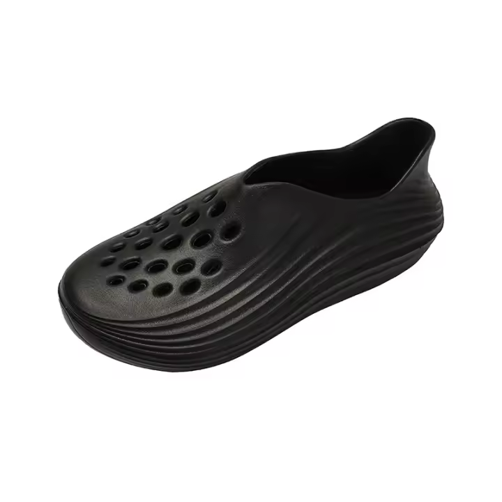 Zapatillas deportivas al aire libre material EVA suela gruesa aumentando la marea verano playa baotou agujero zapatos nuevos hombres y mujeres - 1