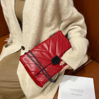 Bolso cruzado de cuero PU con hilo de bordado para mujer, bolso de cadena para hombro, bolso de mujer de marca de gran capacidad - details 15