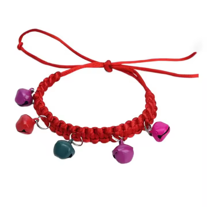 Collar tejido ajustable para mascotas con campana, Collar de campana para gatos de fibra acrílica suave, collares coloridos tejidos a mano para gatos y cachorros - 1