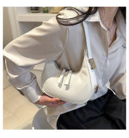 Bolso de mujer de charol nuevo verano de moda bolso de hombro versátil bolso de axila de moda - details 17