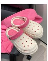 Los estudiantes usan la versión coreana de moda y creativa de los zapatos con agujeros, zapatillas geniales de cabeza de bolsa de paso de mierda de suela gruesa suave de EVA de verano para mujer - details 26