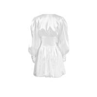 Vestido blanco nuevo de invierno versátil con mangas farol de satén Design Sense - details 13