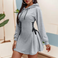 Vestido Mini con Capucha de Cintura Estrecha Cuello en V Longas Mangas - details 9