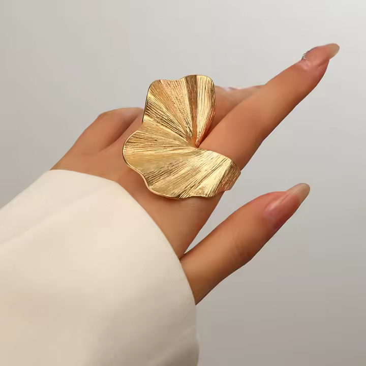 Anillo de hoja de Ginkgo para mujer, anillo de dedo en forma de abanico de hoja de Metal clásico a la moda, regalos de joyería de fiesta Punk para mujer - 1