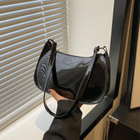 Bandolera sencilla y elegante, bolso de brazo nuevo estilo, bolso de mano moderno para mujer, bandolera brillante de color sólido patentado, ideal para el día a día, compras y regalos. Tres colores - details 1