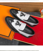 Moda solo zapatos bloque de negocios tallado con flecos pequeños zapatos de cuero - details 12