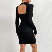 Vestidos huecos para minifaldas de manga larga de punto recortados para mujeres - details 2