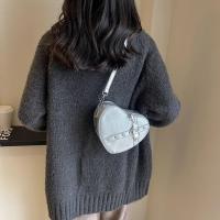 Bolso de hombro vintage Y2K con cadena pequeña para mujer, bolso en forma de corazón, bolso gótico grueso - details 5