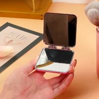 Mini espejo de maquillaje plegable, espejos de mano portátiles cuadrados de doble cara, espejo de tocador creativo, espejo de bolsillo compacto - details 1