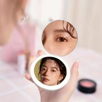 Espejo de bolsillo compacto para maquillaje plegable de 2 lados, luz LED pequeña personalizada, cosmético, efecto luminoso, Mini espejo rosa y blanco - details 2