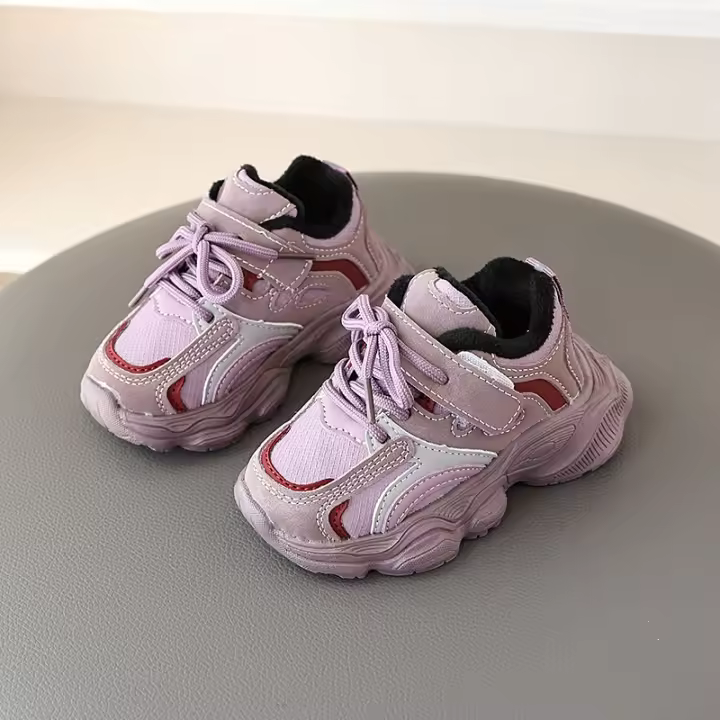 Zapatos de invierno para niñas, nuevos, de algodón, apilados, gruesos, antideslizantes, zapatos deportivos para niños, dos pares de zapatos de algodón. - 1